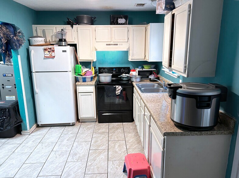 More Photos Of 1009 Bryant Way, Bowling Green Apartments For Sale