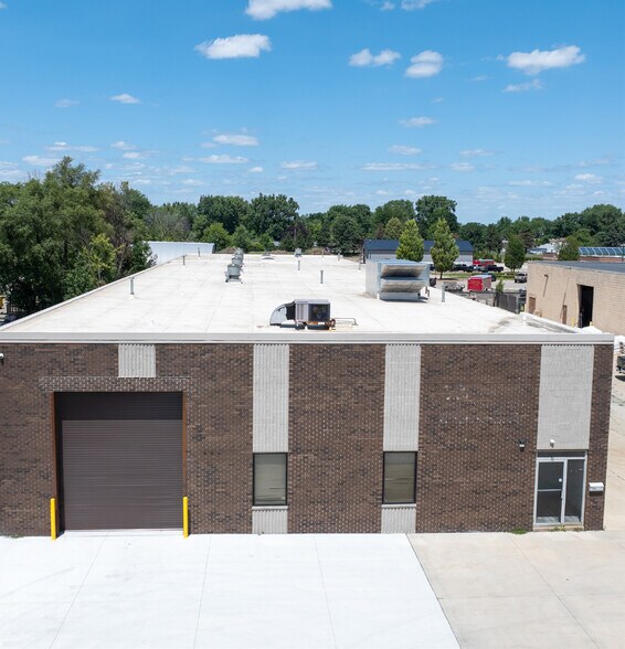 More Photos Of 16945 Masonic Blvd, Fraser Warehouse For Sale