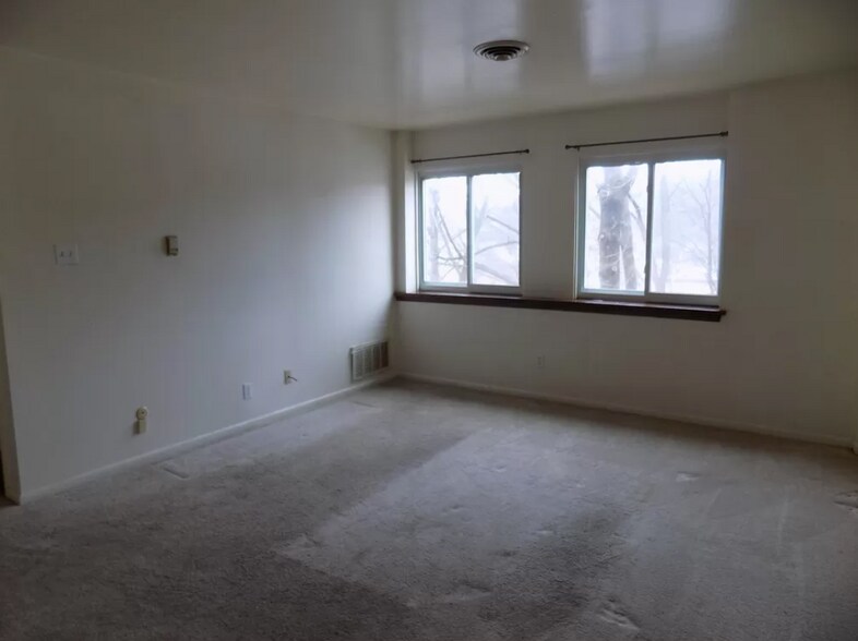 More Photos Of 210 5th Ave, Elizabeth Apartments For Sale