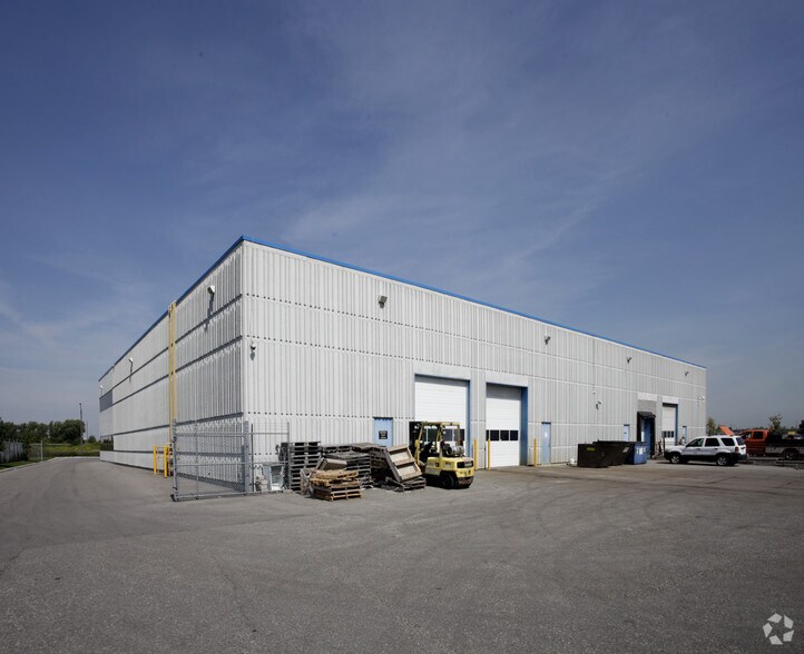 More Photos Of 101 Simona Dr, Caledon Warehouse For Lease