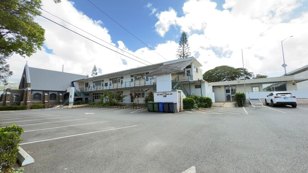 More Photos Of 1041 10th Ave, Honolulu Religious Facility For Lease