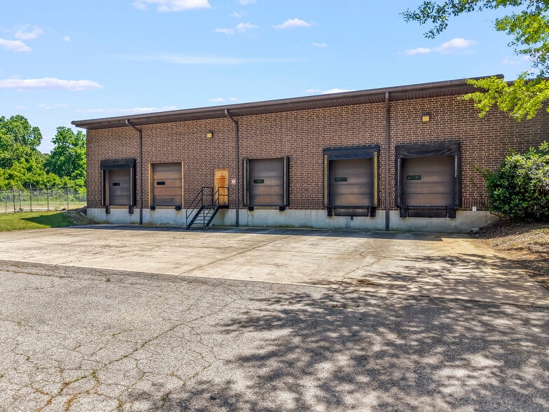 More Photos Of 623 Southwest St, High Point Warehouse For Lease