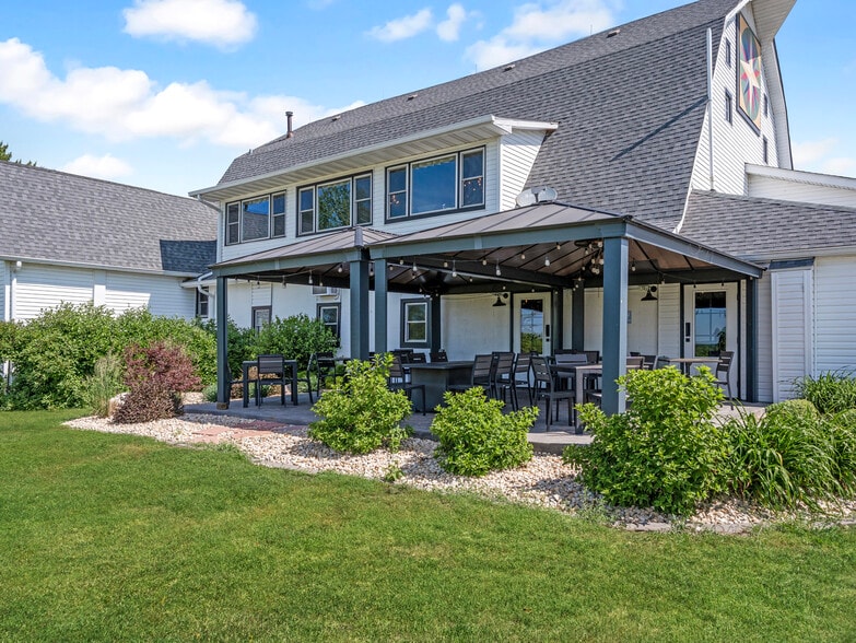 More Photos Of 2973 N Il Route 71, Ottawa Restaurant For Sale