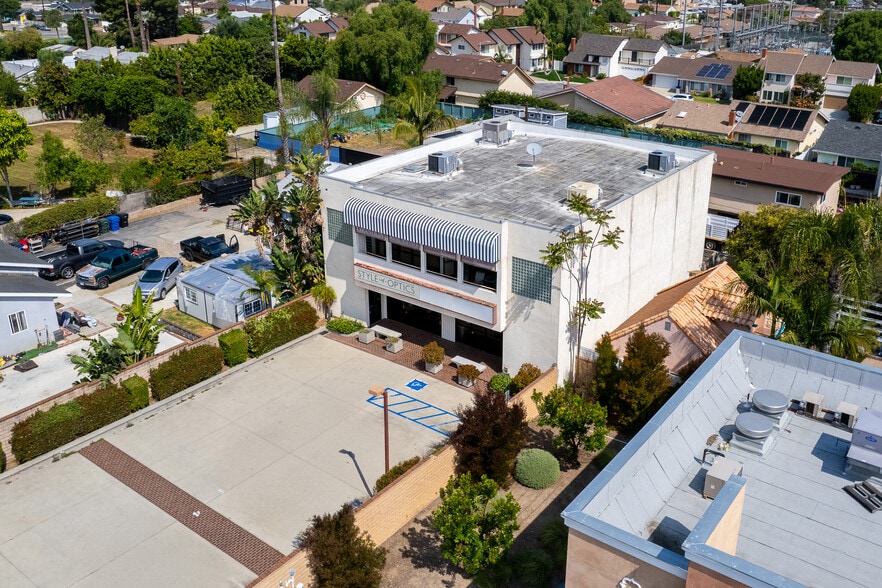 More Photos Of 2315 Pacific Coast Hwy, Lomita Storefront Retail Office For Sale