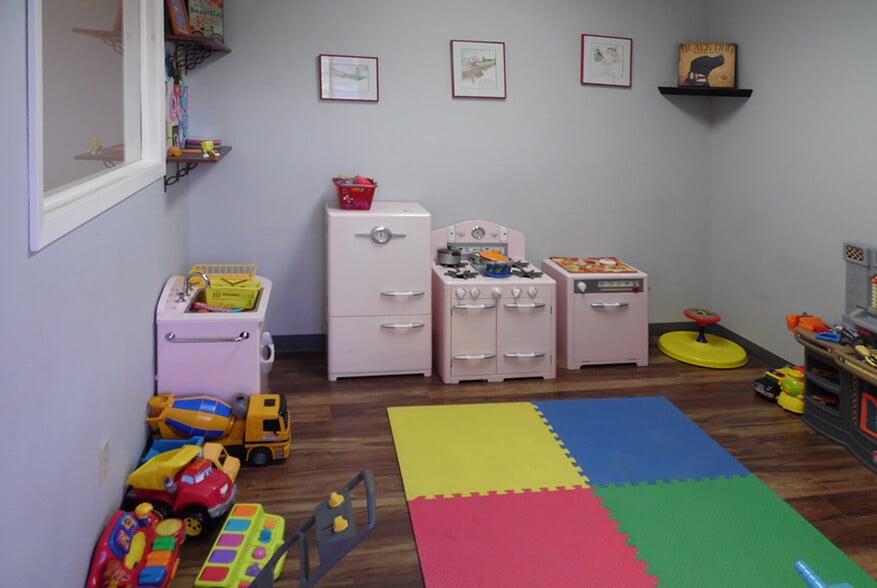 More Photos Of 15920 Kuykendahl Rd, Houston Auto Repair For Sale