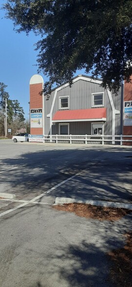 Primary Photo Of 106 MLKing Jr Blvd, Saint Stephen Convenience Store For Lease