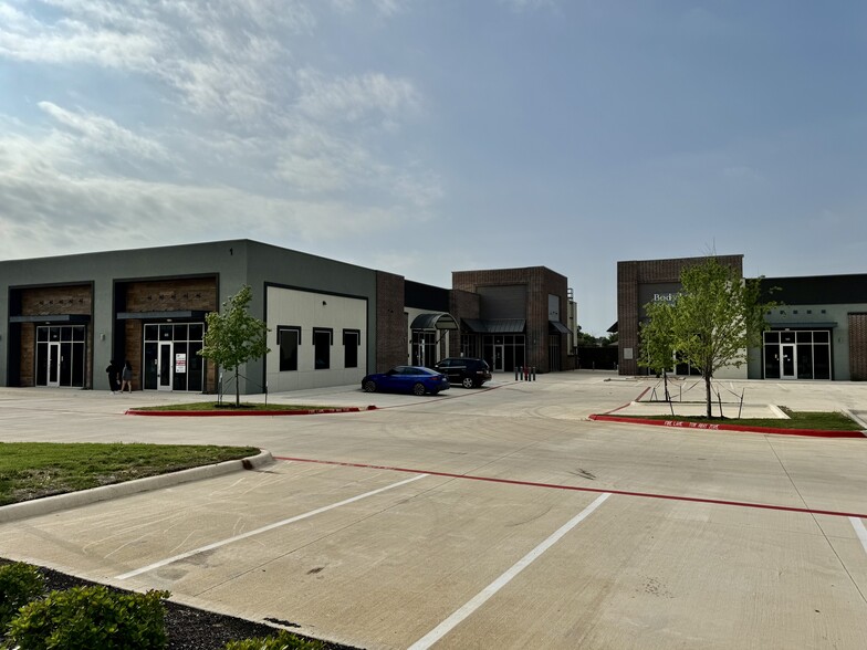 Primary Photo Of 821 W New Hope Dr, Cedar Park Storefront Retail Office For Lease