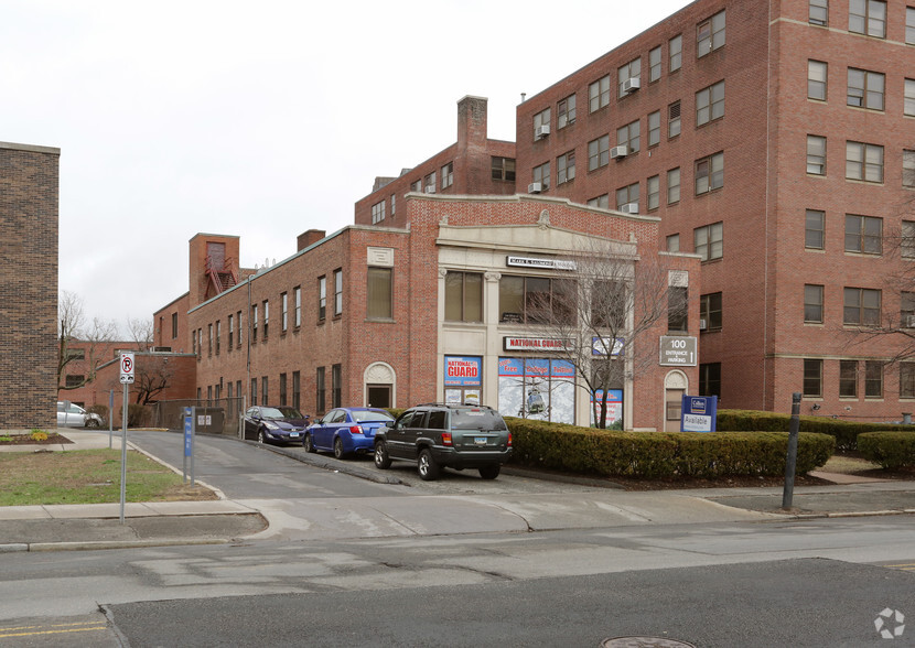 Primary Photo Of 98-100 Farmington Ave, Hartford Office For Lease