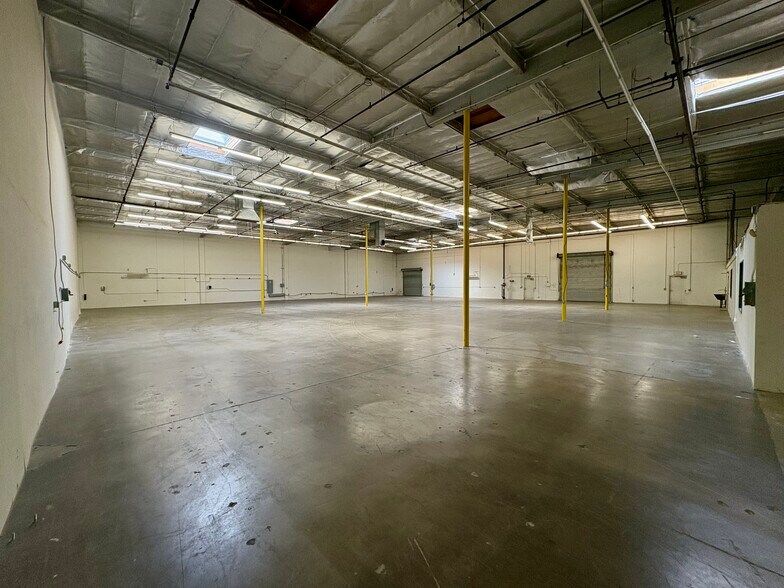 More Photos Of 519-525 W Terrace Dr, San Dimas Warehouse For Sale