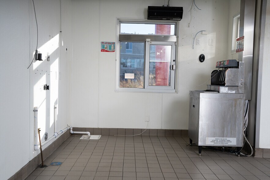 More Photos Of 7393 El Cajon Blvd, La Mesa Fast Food For Sale