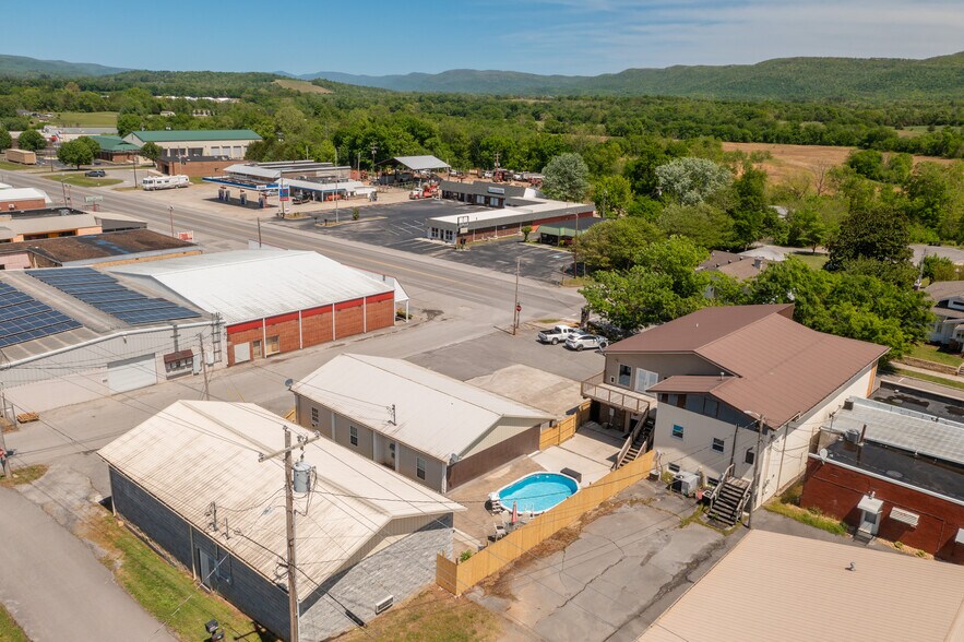 More Photos Of 3251 Main St, Pikeville Specialty For Sale