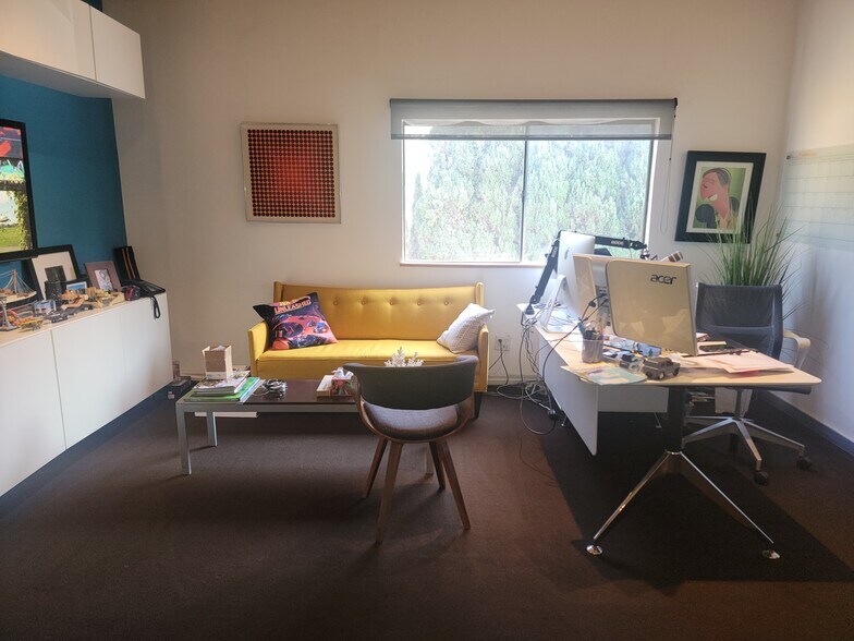 More Photos Of 2894 Rowena Ave, Los Angeles Loft Creative Space For Lease