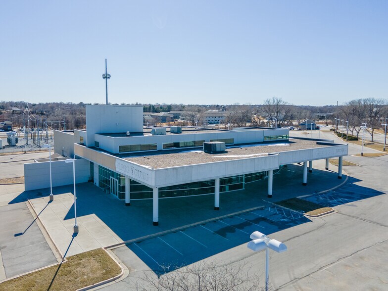 More Photos Of 6320 Telluride Dr, Lincoln Auto Dealership For Sale