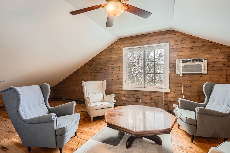 More Photos Of 940 Logan St, Denver Office For Lease