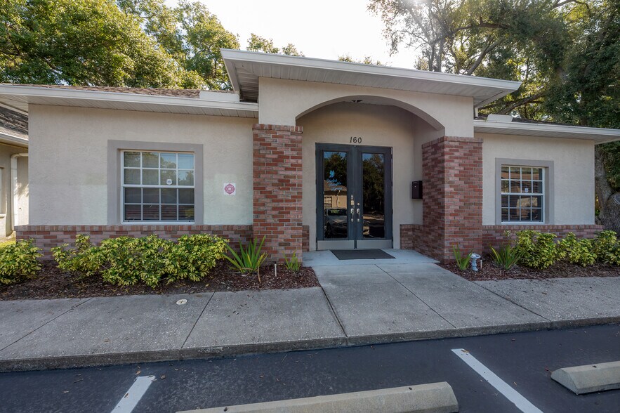 More Photos Of 160 E Bloomingdale Ave, Brandon Medical For Sale