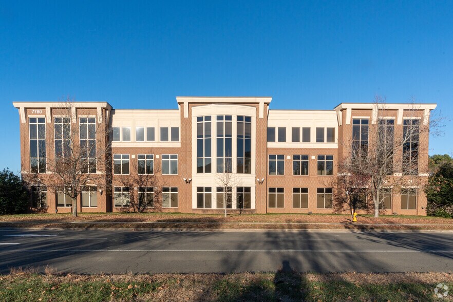 More Photos Of 7780 Brier Creek Pky, Raleigh Medical For Lease