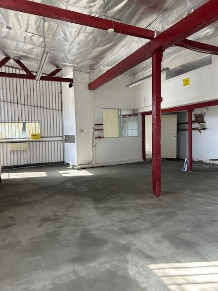 More Photos Of 4625 Exposition Blvd, Los Angeles Storefront For Lease