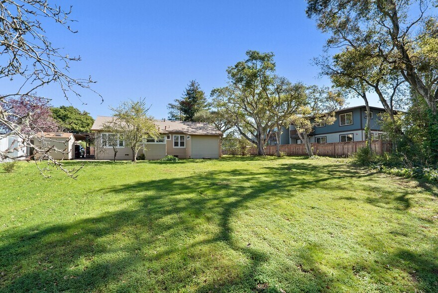More Photos Of 420 Capitola Road Ext, Santa Cruz Apartments For Sale