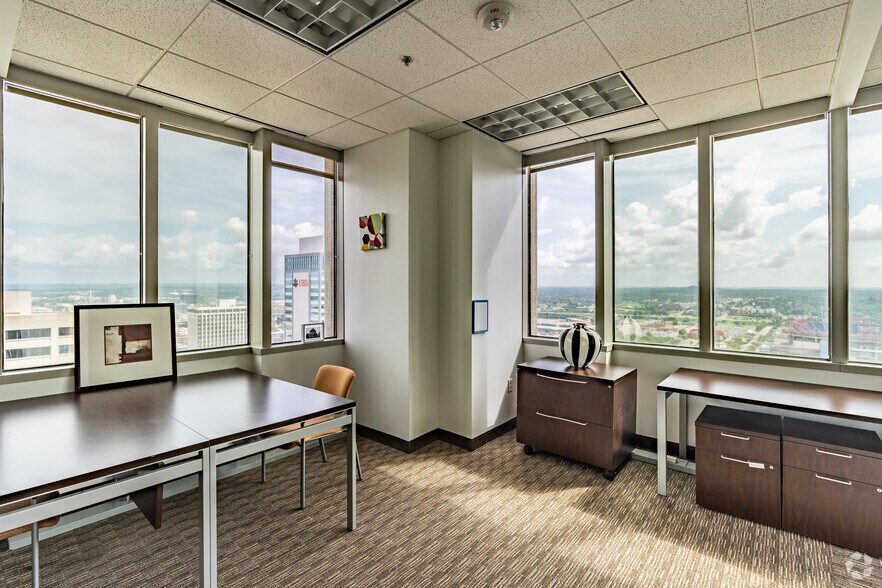 More Photos Of 424 Church St, Nashville Office For Lease