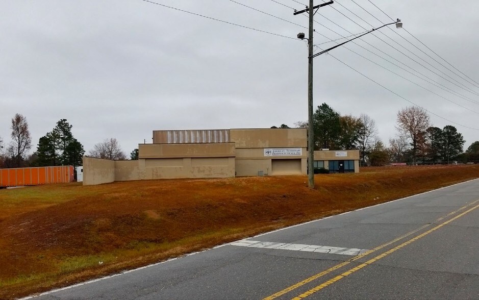 More Photos Of 1702 Chicopee Rd, Benson Manufacturing For Lease