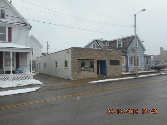 More Photos Of 320 W Adams St, Muncie Office For Lease