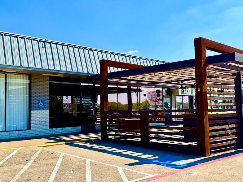 Primary Photo Of 800-832 N Crowley Rd, Crowley Unknown For Lease