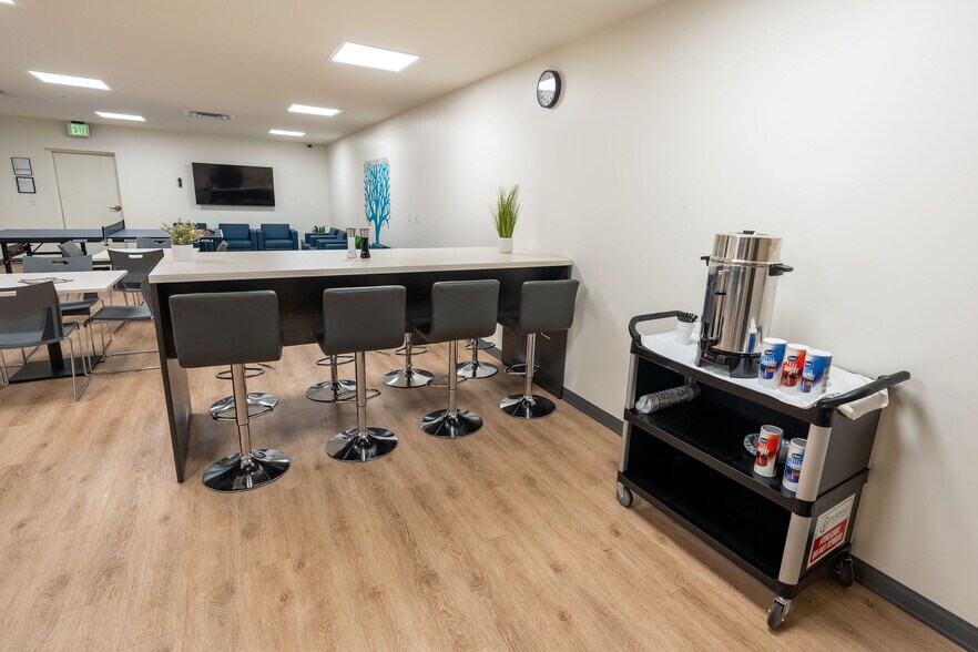 More Photos Of 1841 N 24th St, Phoenix Rehabilitation Center For Sale