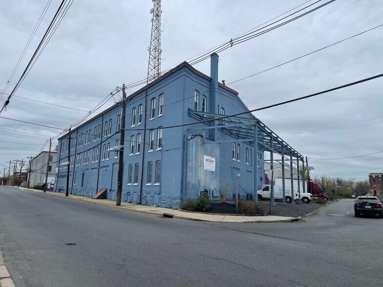 More Photos Of 550 W Ingham Ave, Ewing Warehouse For Sale