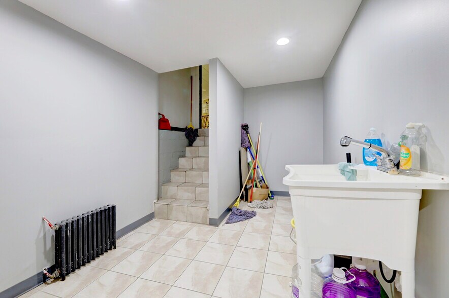 More Photos Of 174 Main Ave, Wallington Warehouse For Sale