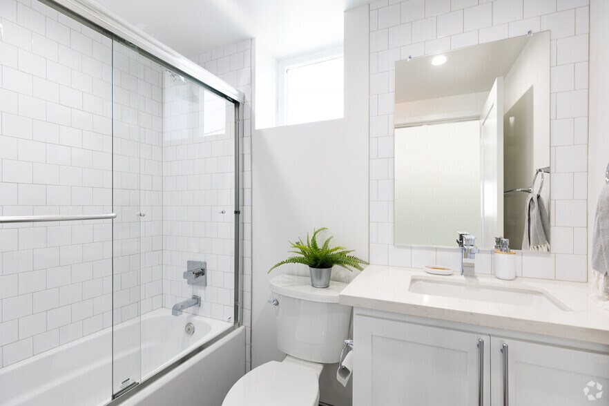 More Photos Of 2234 Crenshaw Blvd, Los Angeles Apartments For Sale