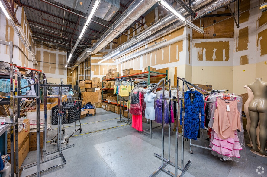 More Photos Of 3602 W Airport Fwy, Irving Department Store For Sale
