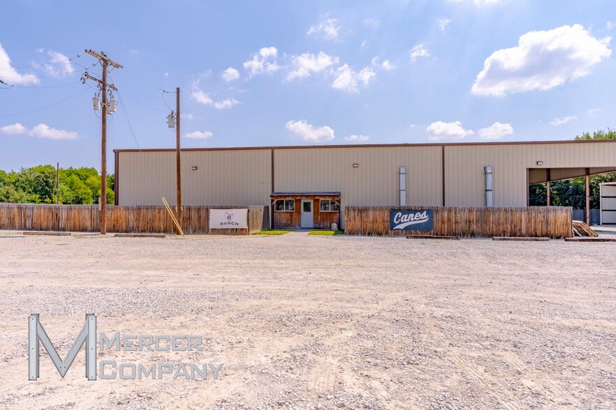 More Photos Of 3984 N US Highway 287, Alvord Warehouse For Sale