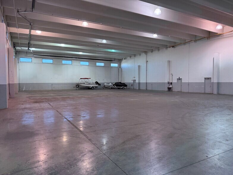 More Photos Of 50625 Design Ln, Shelby Township Warehouse For Lease