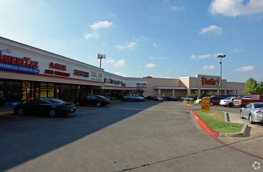 More Photos Of 5334 Ross Ave, Dallas General Retail For Lease