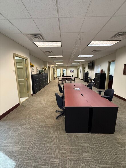 More Photos Of 5665 S Transit Rd, Lockport Office For Sale