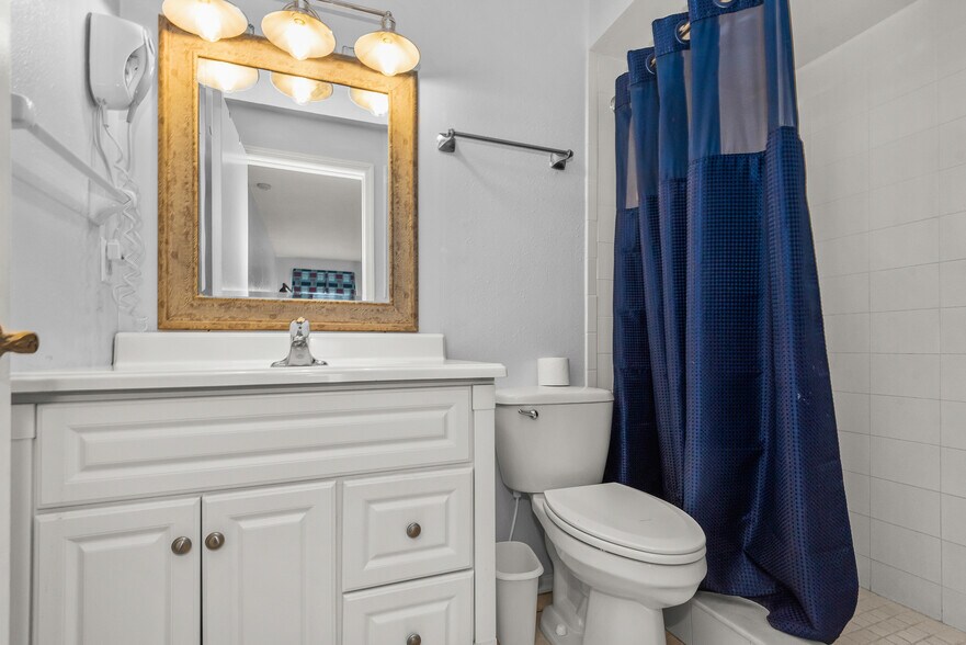 More Photos Of 3201 Hill St, New Smyrna Beach Hotel For Sale
