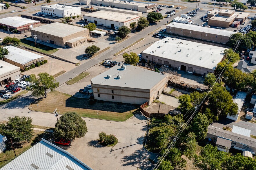 Primary Photo Of 3626 Kim Dr, Irving Industrial For Lease