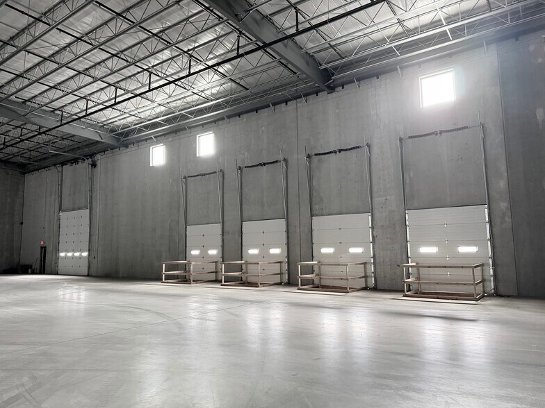More Photos Of 5400 Career Ave, Sioux Falls Industrial For Lease