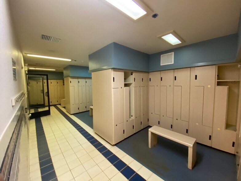 More Photos Of 1814-1816 Hillsdale Ave, San Jose Freestanding For Sale