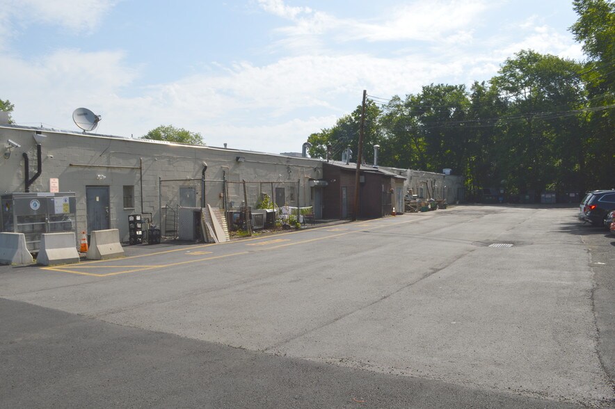More Photos Of 191 Rt-59, Suffern Unknown For Lease