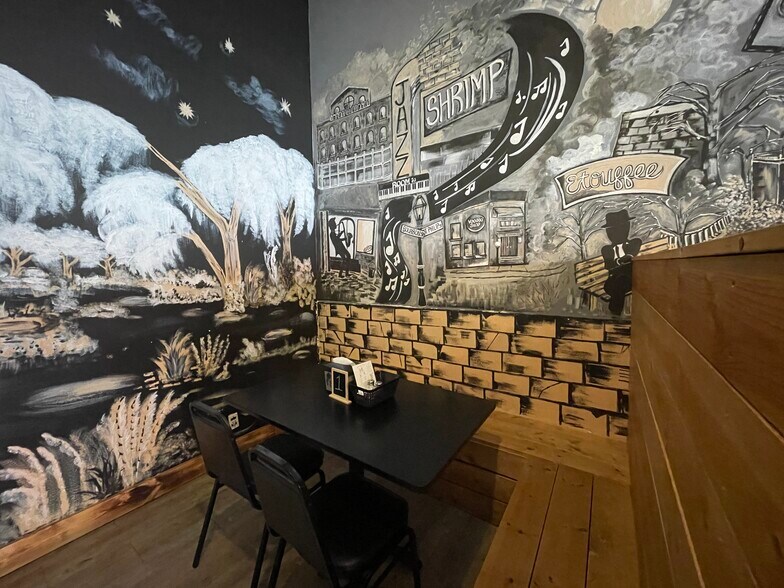 More Photos Of 160 W Broadway St, Sparta Restaurant For Sale