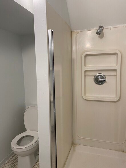 More Photos Of 1095 Pacific Ave, San Francisco Apartments For Lease