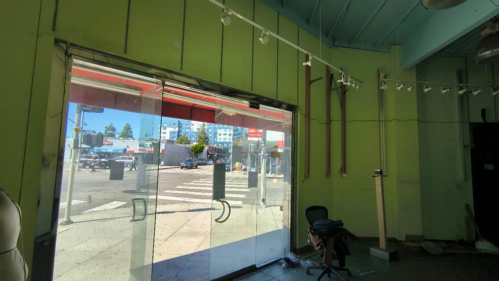 More Photos Of , Los Angeles General Retail For Sale