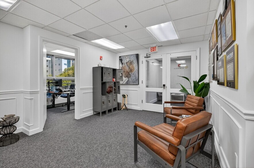 More Photos Of 2121 SW 3rd Ave, Miami Office For Lease
