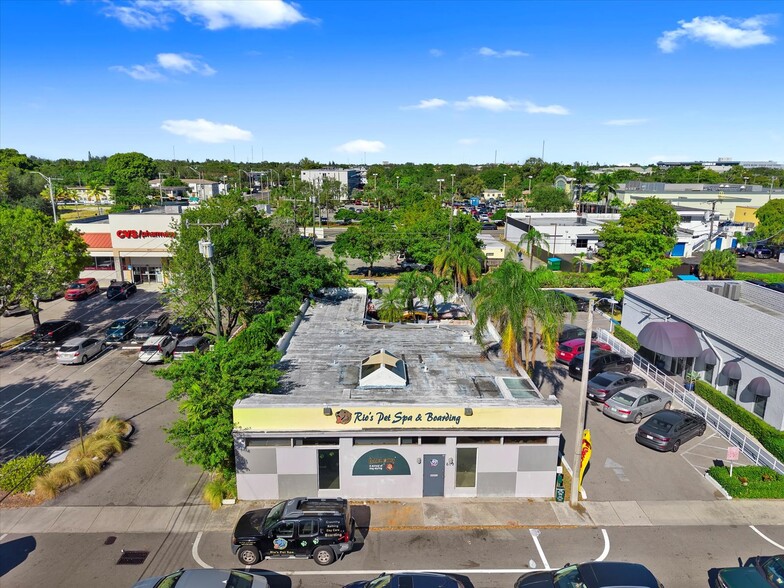 Primary Photo Of 609 NE 127th St, North Miami General Retail For Sale