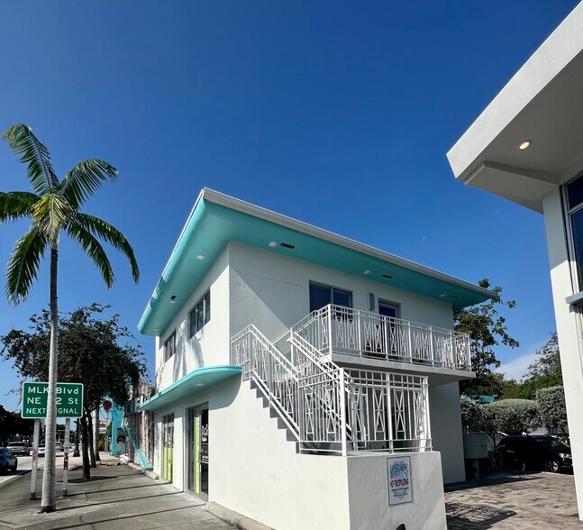 More Photos Of 6318 Biscayne Blvd, Miami General Retail For Lease