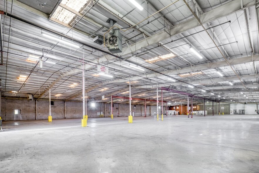 More Photos Of 3314 Dug Gap Rd rd, Dalton Manufacturing For Sale