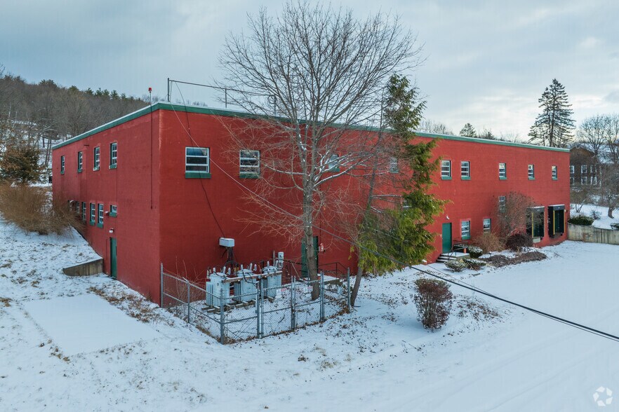 More Photos Of 1 Main St, Shirley Light Distribution For Lease