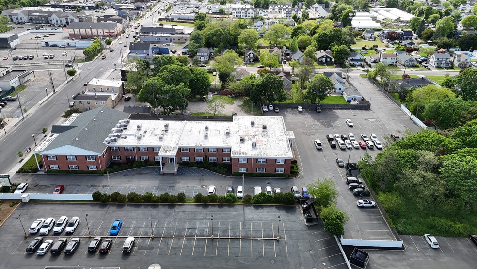 More Photos Of 475 E Main St, Patchogue Medical For Sale