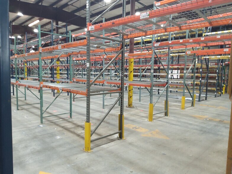 More Photos Of 181 Boyd St, Montgomery Warehouse For Lease